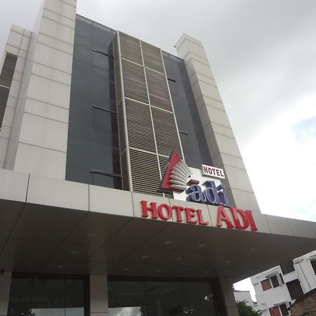 Hotel Adi Nagpur Exteriör bild