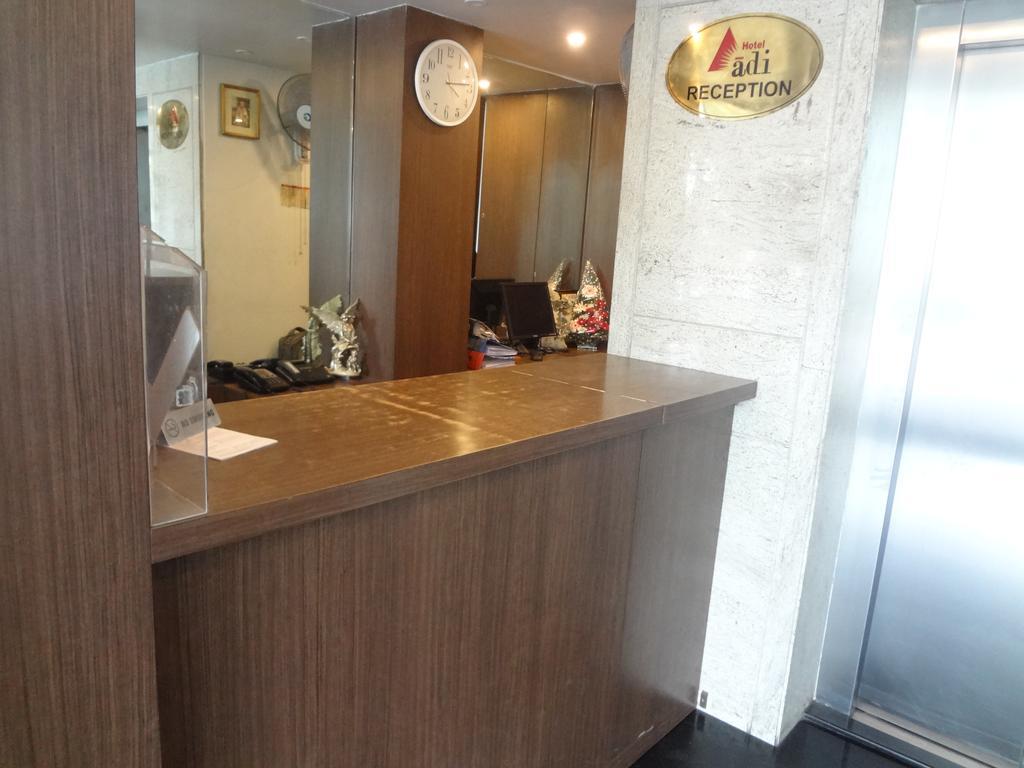 Hotel Adi Nagpur Exteriör bild